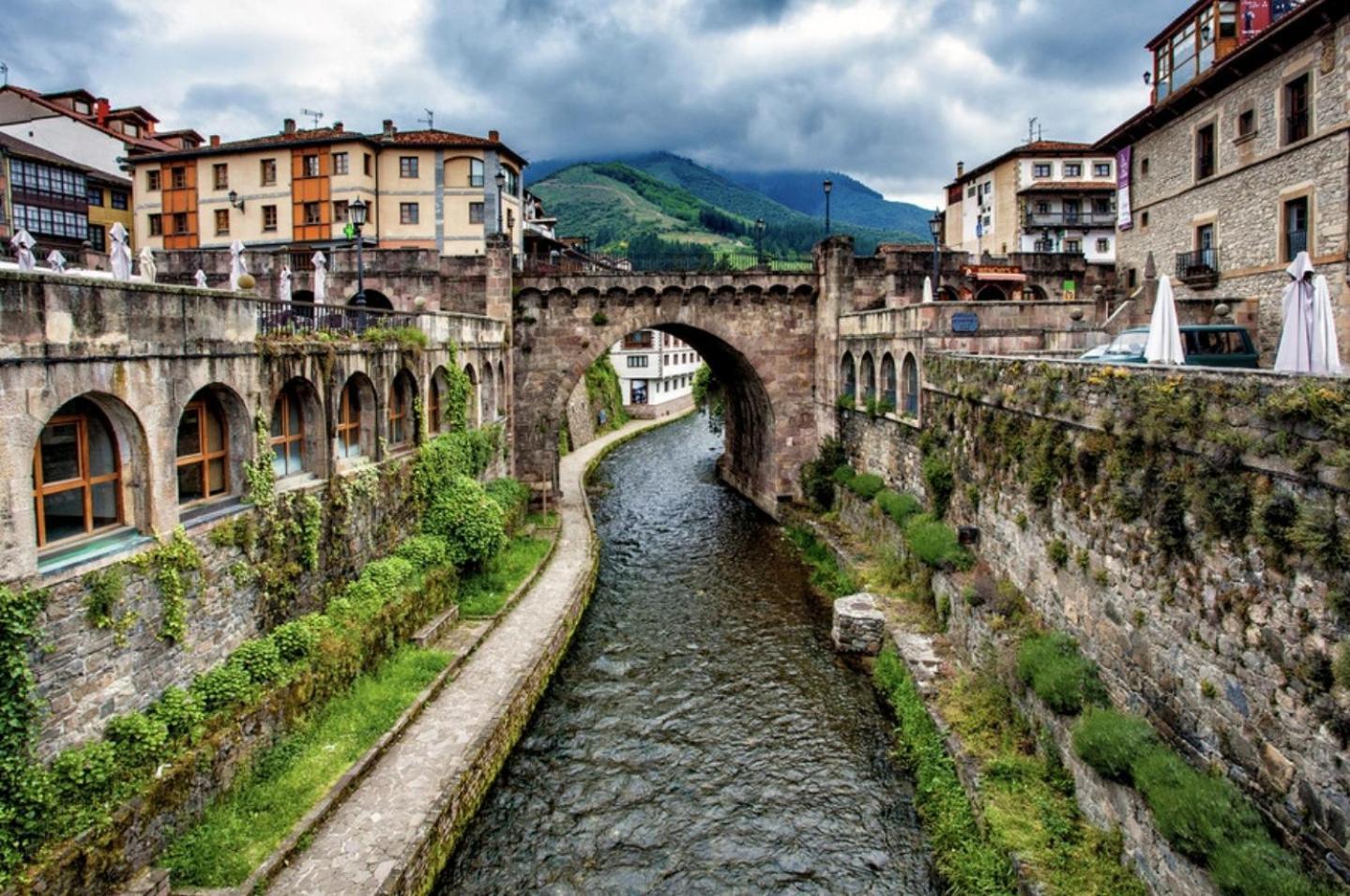Apartamentos & Bungalows Ubiarco El Acebo By Urbanhosting Dış mekan fotoğraf
